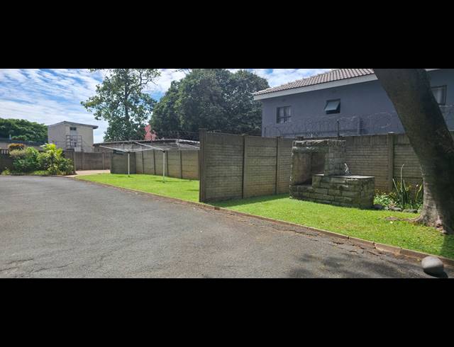 1 BEDROOM APARTMENT TO LET IN BULWER